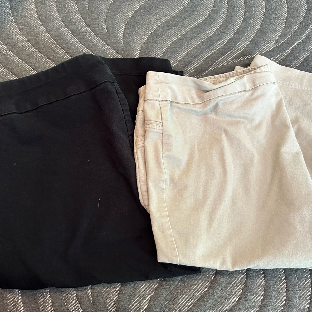 2 Pair Croft & Barrow Capris Black and Tan